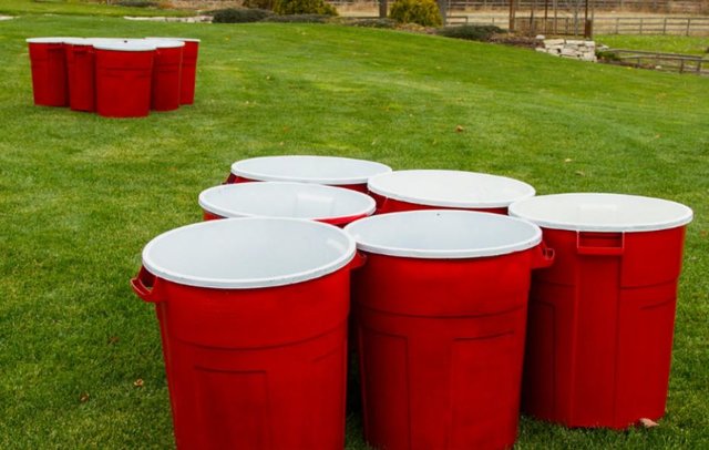 Giant Beer Pong 