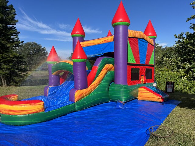 Colorful Castle Combo Wet (attached Pool)