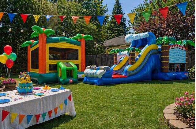 Simple Backyard Bounce House Party Ideas