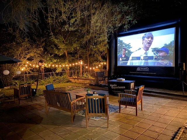 18' Backyard Movie - Crowds up to 100