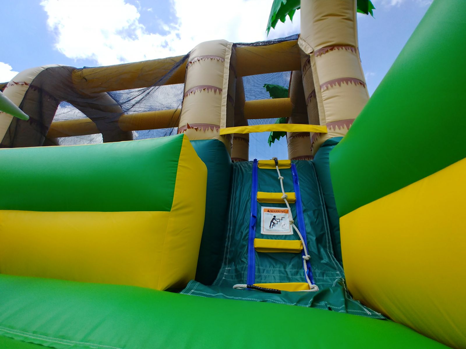 86' Hop N' Rock Tropical Obstacle Course | FroggyHops.com Minneapolis MN.