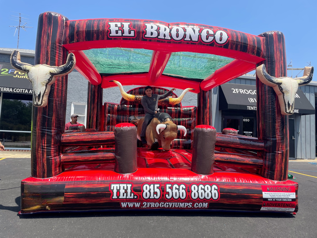 Bronco Mechanical Bull Deluxe with Roof