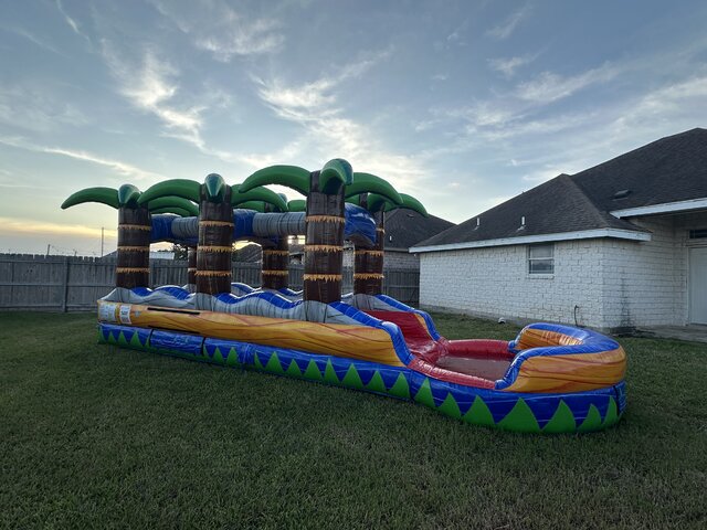 28ft Fireblast Slip and Slide with Pool 
