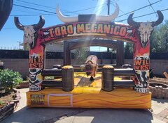 mechanical bull la guera 