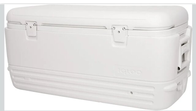 120 quart Igloo cooler