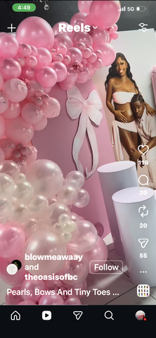 Pink balloon garland w arch 