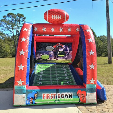 Football Toss - Sports Mania