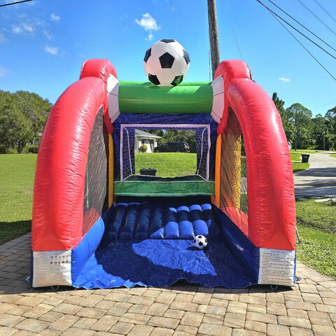 Soccer Kick - Sports Mania