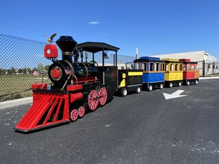 Trackless train 