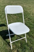 Basic White Folding chair