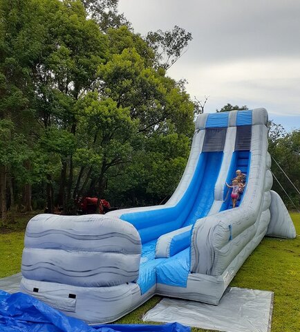 Bounce Genie Pipeline www.BounceGenieTampa.com Tampa Water Slide Bounce House and Party Rentals Service