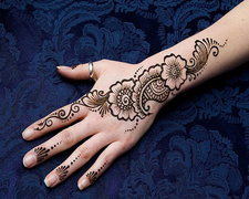 HENNA ARTISTS