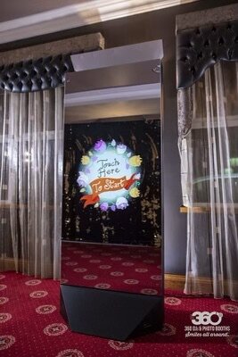 Mirror X Photo Booth 