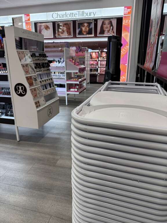 Charlotte Tilbury corporate event chair rental delivery at Ulta Beauty in Arizona
