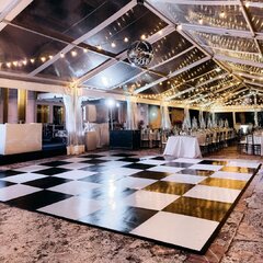 18x18 Checkered Dance Floor