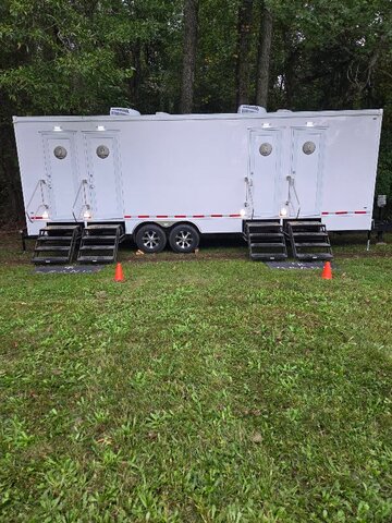 11 Station Luxury Restroom Trailer