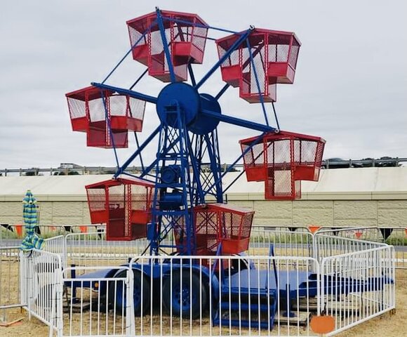 Mini Ferris wheel