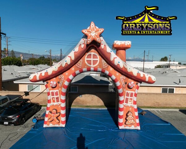 27Ft Gingerbread Arch