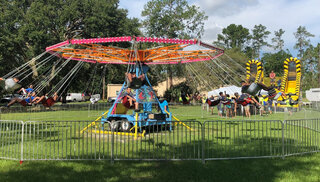Cyclone Chair Swings W/ Operator