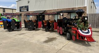 BellaTori Luxury Steam Train W/ Conductor Diesel