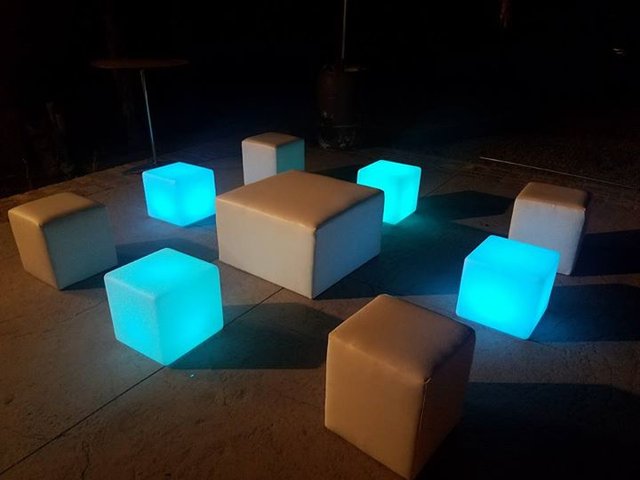 9 piece Ottoman and LED Cube combo