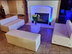 Pkg - 2 + 1 white lounge set