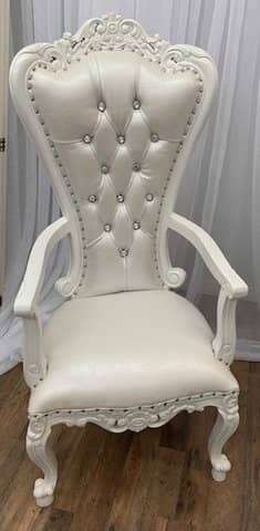 Throne Chair Rental