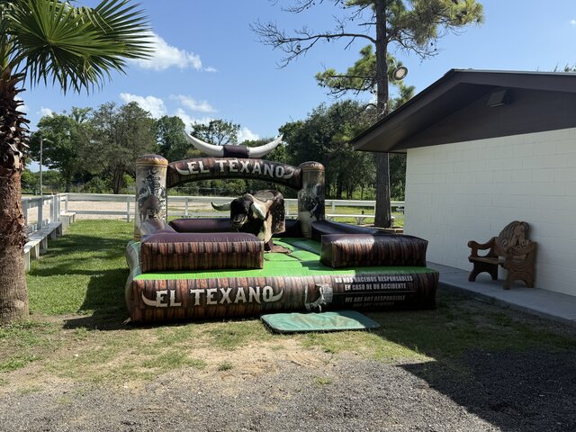Mechanical Bull El Texano