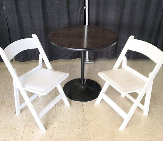 36in round cocktail table w/ 2 garden padded chairs