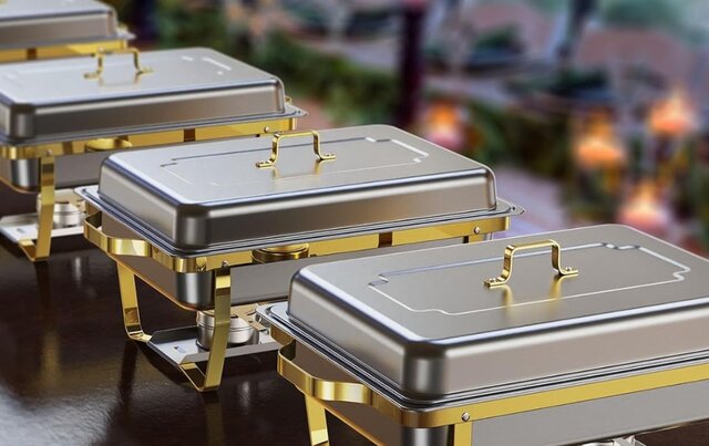 Elegant Chafing Dishes 8qt. With cooking fuel