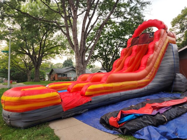 MARBLE VOLCANO SLIDE WET