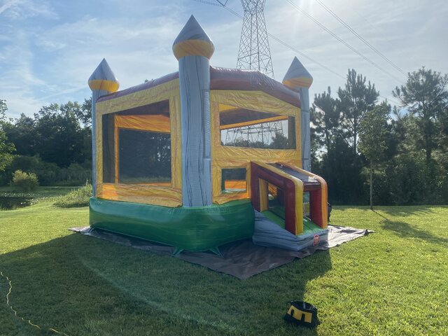 party rental, birthday party, small inflatable, bounce house, Chesapeake, Virginia Beach