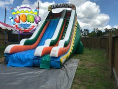 22 Ft. Wild Slide (Dry)Recommended for ages 6+ Space Needed: 45'L 21'W x 25'H
