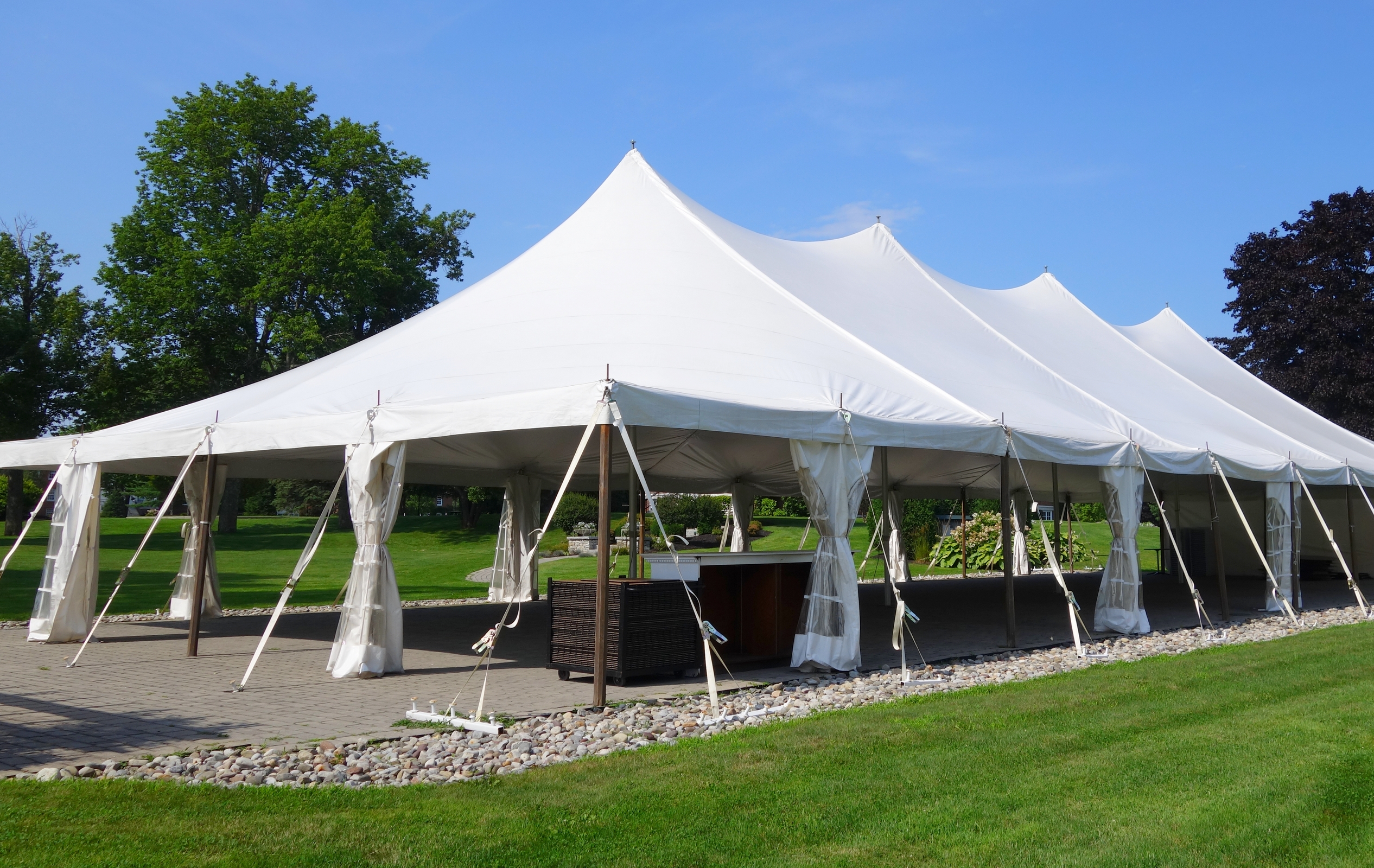 Commercial discount tent rental