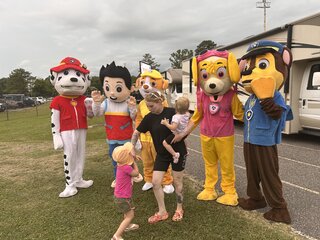 MEET AND GREET NO MORE THAN 20 MINUTES FROM VB