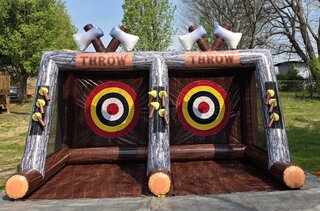 Dual Lane Axe Throw