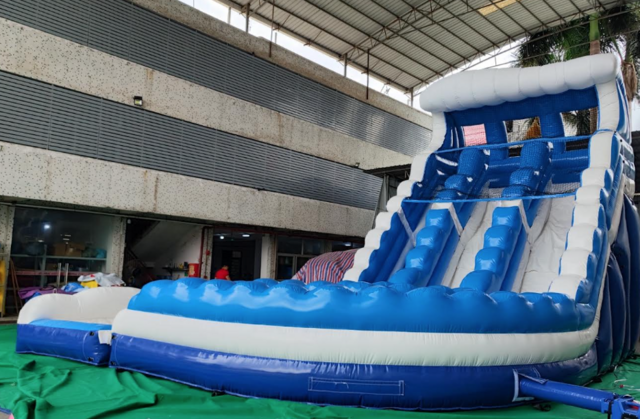 HURRICANE DOUBLE SLIDE W POOL  22 H