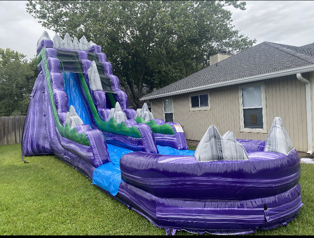 19' Mountain Slide with Pool