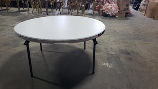 60 Inch Round Tables