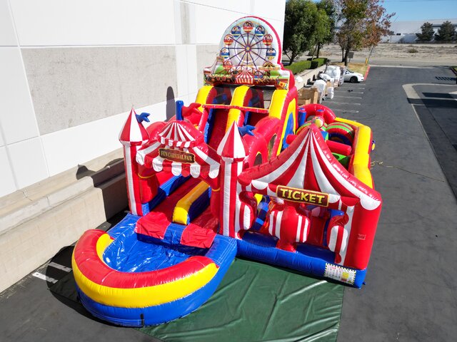 Carnival  Craze obstacle  Wet or Dry