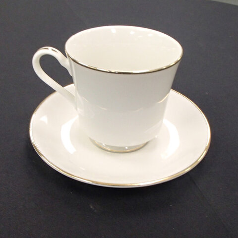Coffee cup - cream with gold rim - 20/rack [SR]