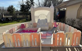 White and pink soft play w/Bounce House 