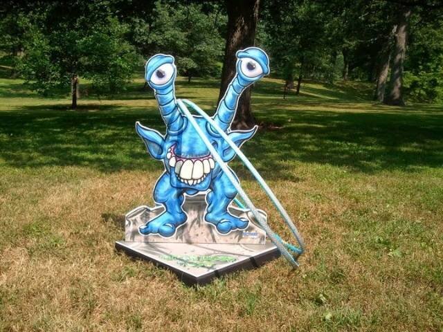 Alien Hoop Toss