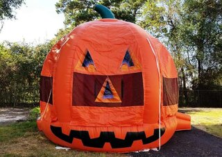 Pumpkin Bouncer 20'