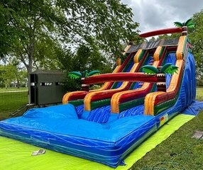 22FT TALL COLORFUL WATER SLIDE