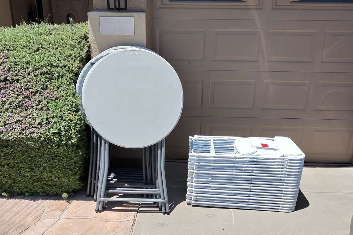 32 inch folding cocktail tables with white plastic chairs rental