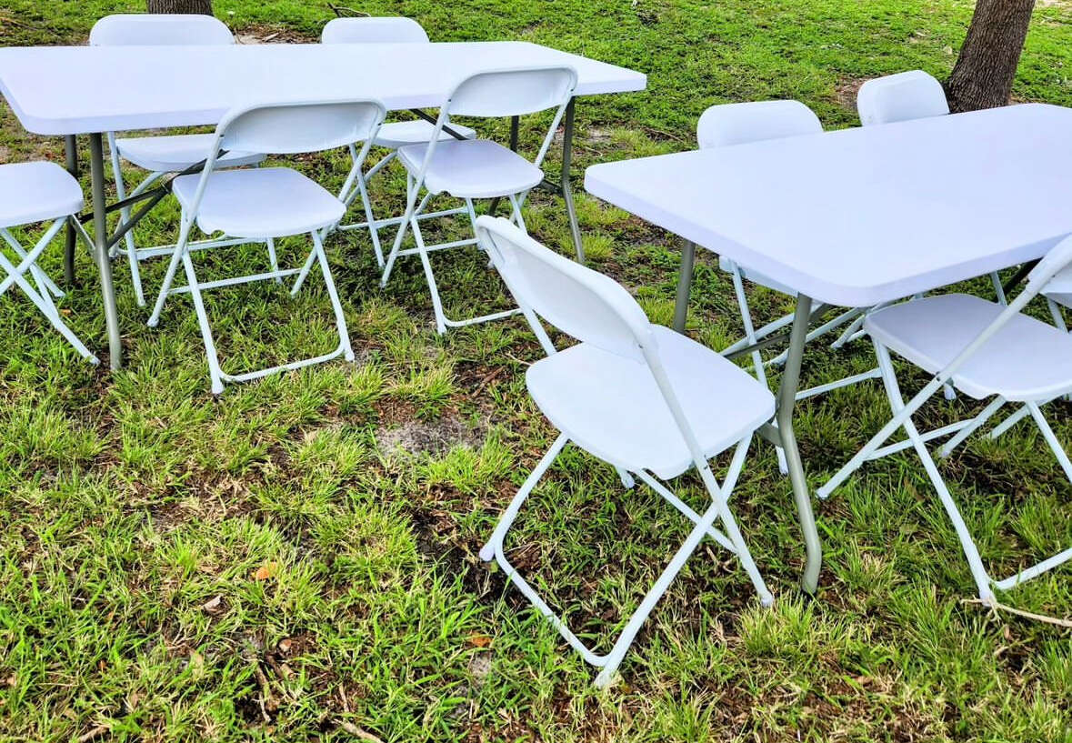 table and chairs rentals