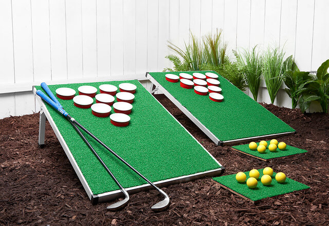 Golf chip shot Cornhole game