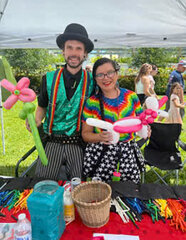 Balloon animal twister