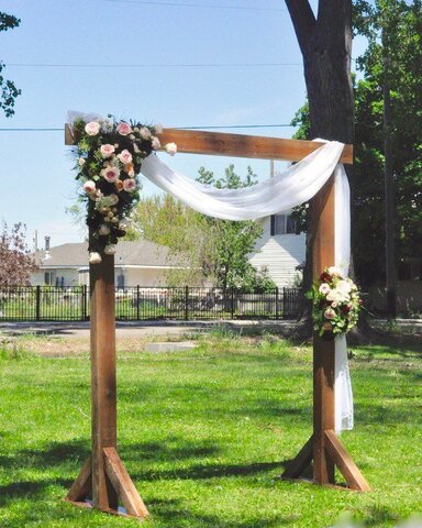 Classic wedding arch